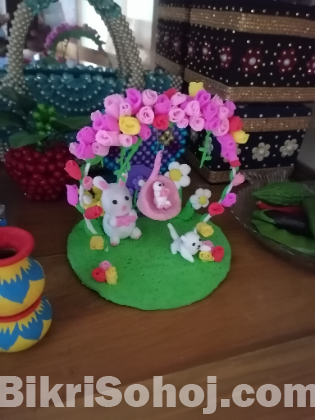 Clay looking glus and cartoons